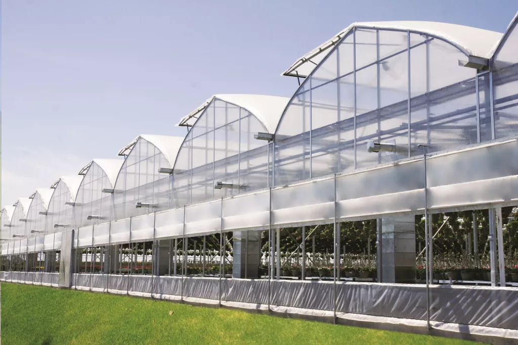 Commercial gutter-connected greenhouse structure for large-scale growing operations